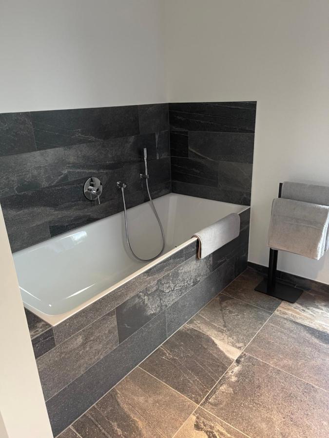 Basalt Lodge Am Lehnitzsee Oranienburg Εξωτερικό φωτογραφία